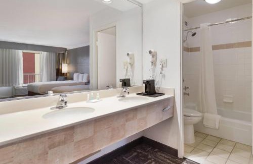 Concord Hotel | Comfortable Stay at Clarion Hotel Concord-Walnut Creek