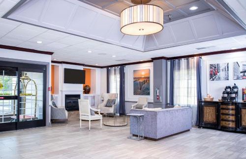 Leesburg Hotel | Cozy Clarion Hotel & Conference Center in Leesburg Awaits