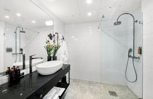 Bjørvika Hotel | Exceptional Clarion Hotel Oslo: 4-Star Stay with Top Amenities