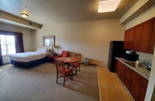 Williston Hotel | Comfortable Stay at Clarion Hotel & Suites with Spa Access