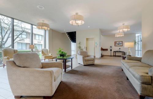 Elmira Hotel | Relaxing Retreat at Clarion Inn Elmira-Horseheads
