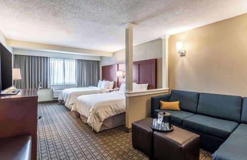 Halltown Hotel | Relaxing Retreat at Clarion Inn Harpers Ferry & Charles Town