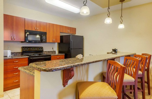 National Gardens Hotel | Experience Comfort at Clarion Inn Ormond Beach Today