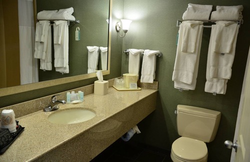 Lake George Hotel | Discover Comfort at Clarion Inn & Suites near Lake George