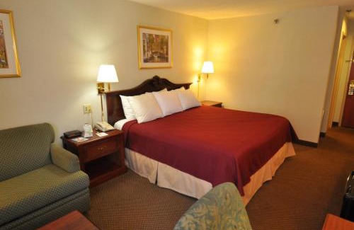 Nashua Hotel | Oceanfront Clarion Inn: Highly Rated with Top Amenities