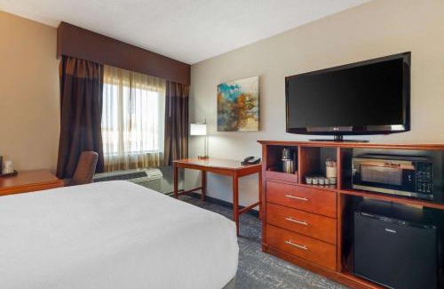 North Haven Hotel | Discover Best Western Plus North Haven Hotel's Unique Amenities