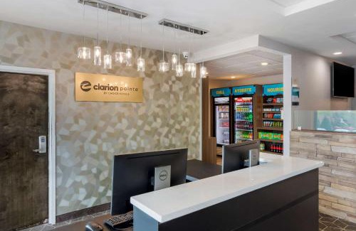 Charlottesville Hotel | Family-Friendly Stay at Clarion Pointe Charlottesville