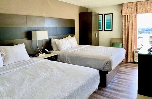 San Antonio Hotel | Convenient Stay at Clarion Pointe near Medical Center