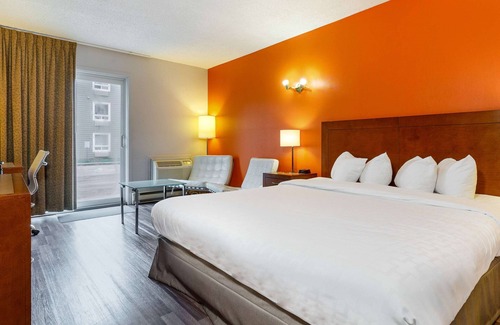 Ste. Foy Hotel | Top-Rated Clarion Pointe Quebec Airport with Family-Friendly Perks