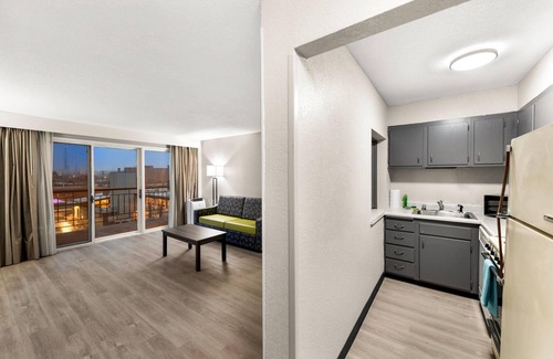 Rhinelander Hotel | Discover Clarion Pointe Rhinelander: Great Amenities Await