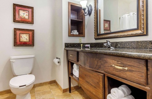 Sulphur Springs Hotel | Unforgettable Stays at Clarion Pointe Sulphur Springs