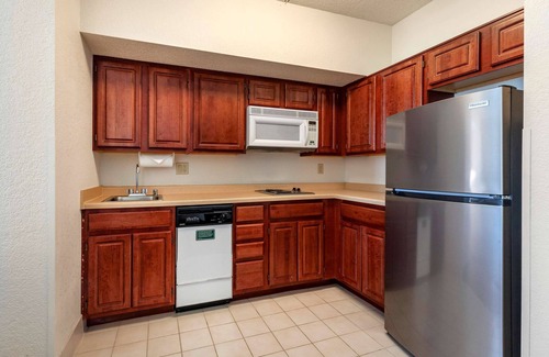Madison Hotel | Ideal Clarion Suites at the Alliant Energy Center Awaits