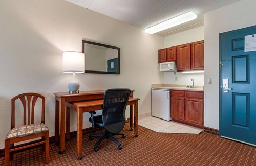 Madison Hotel | Ideal Clarion Suites at the Alliant Energy Center Awaits