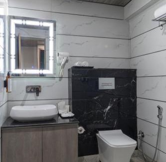 Ghaziabad Hotel | Clark Inn Express Rajnagar