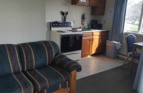 Old Forge Hotel | Beachfront Bliss at Clark's Beach Motel with Pool Access