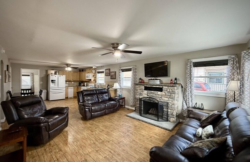 Baker City House | Clark Street Charmer - Adorable 2 Bdrm, with Firepit! Local Golfing 50% Off!