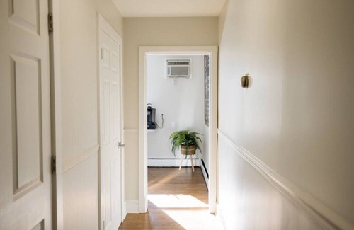 Clarkston Condo | Guest Rated 10/10: Clark Suite at Millpond Inn Awaits