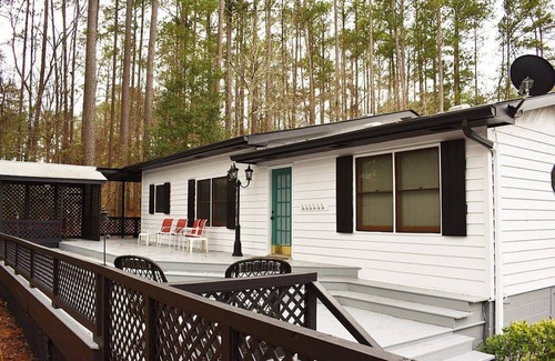 Lincolnton House | Idyllic Clarks Hill Lake House with Private Pool & Spa