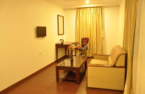 Badami Hotel | Cozy Stay at Clarks Inn Badami with Family-Friendly Amenities