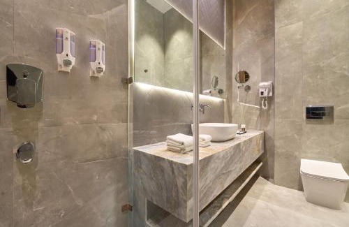 Etawah Hotel | Clarks Inn Etawah