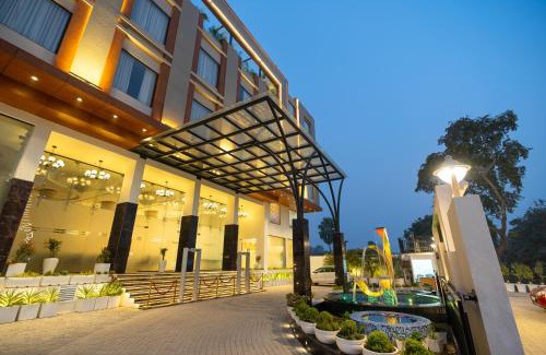 Faizabad Hotel | Discover Clarks Inn Express Ayodhya: Family-Friendly Retreat