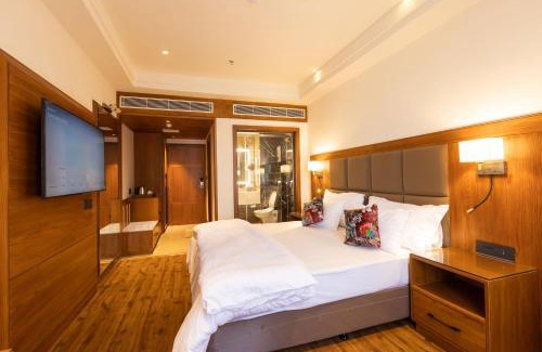 Ludhiana Hotel | Discover Clarks Inn Express Ludhiana - Guest Rated 4.9/10