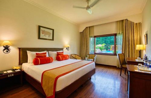 Khajuraho Hotel | Experience Clarks Khajuraho: 5-Star Stay with Ocean Views