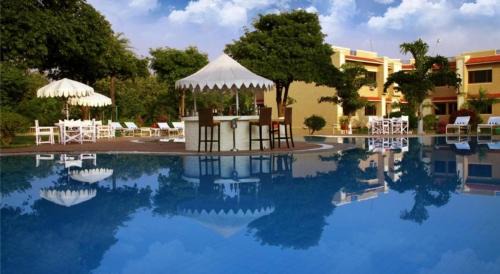 Khajuraho Hotel | Experience Clarks Khajuraho: 5-Star Stay with Ocean Views
