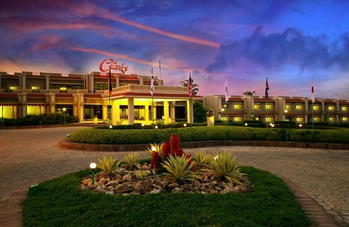 Khajuraho Hotel | Discover Clarks Khajuraho: 4-Star Retreat with Pool & Spa
