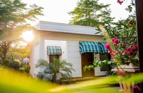 Sawai Madhopur Resort | Escape to Clarks Safari Ranthambore: Pool & Spa Retreat