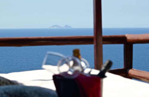 Faro Villa | Seaside Serenity at Claro de Lua Villa with Scenic Views