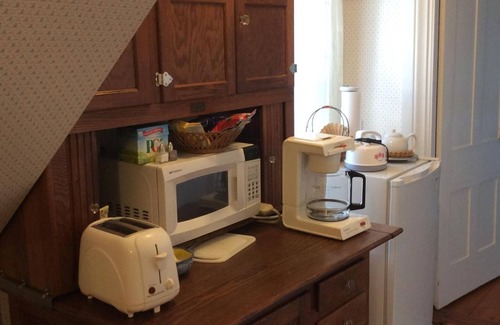 Jefferson Bed & Breakfast | Guest Rated 9.8: Clary Lake Bed and Breakfast Retreat