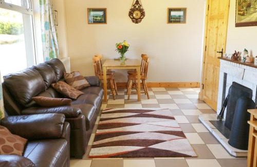 Clashbrack House | Discover Clash-Brack: Pet & Child-Friendly Retreat