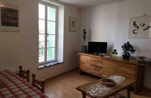 Verdun Apartment | Classé 2 étoiles - 3 chambres - Appartement Douillet au bord du Quai De Londres dans le cœur de la ville de VERDUN - Géré par Presta-Zen'Services