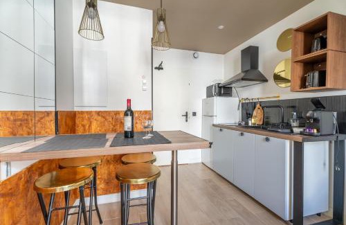 La Capelette Apartment | Discover Class Affaire: Family-Friendly Comfort Awaits