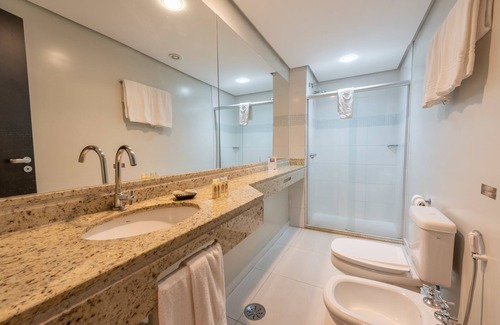 Belo Horizonte Hotel | Discover Class Hotel Passos: Spa, Dining & Family-Friendly