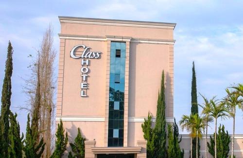 Pouso Alegre Hotel | Pet-Friendly Retreat at Class Hotel Pouso Alegre