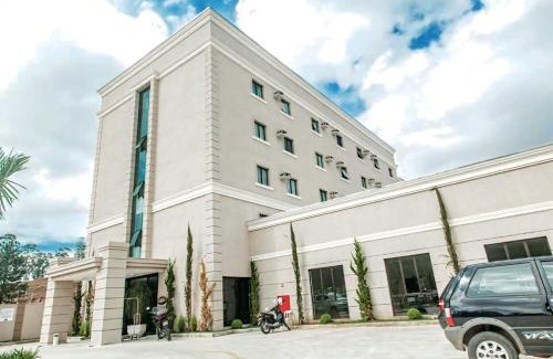 Pouso Alegre Hotel | Pet-Friendly Retreat at Class Hotel Pouso Alegre