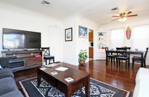 Central Mission Beach Cottage | Beach Cottage Retreat: Oceanfront Bliss & Family Friendly