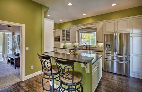 Canon City House | Inviting Cañon City Retreat - 13 Mi from Royal Gorge!