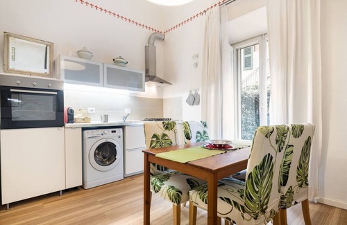 Santissima Annunziata Apartment | Elegant Flat Near Liberty Square with Spa & Breakfast