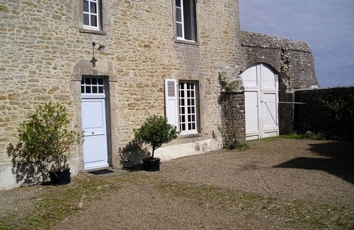 Fontenay-sur-Mer House | Charming French Presbytere Near Utah Beach with Kitchenette