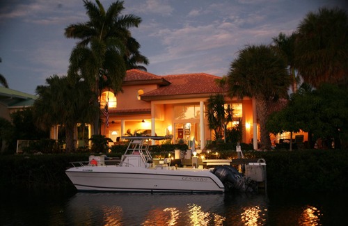 Coury House | Premier House in KCB: Ocean Access & Poolside Relaxation
