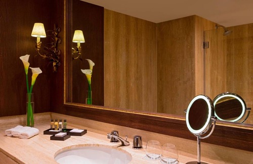 Cusco Historic Center Hotel | Classic King at Palacio del Inka, a Luxury Hotel - Minutes to Plaza de Armas