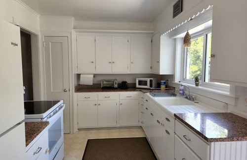 Town of Southold Town House | Cozy North Fork Beach Home with Family-Friendly Amenities