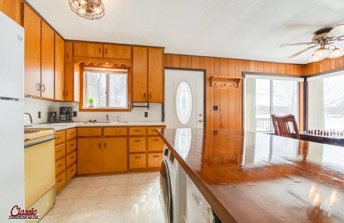 Harrison House | Serene Escape at Classic on The Lake with Private Dock