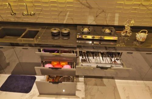 Meera Nagar Apartment | Stylish 3BHK Fully Furnished Apartment in Koregaon Park