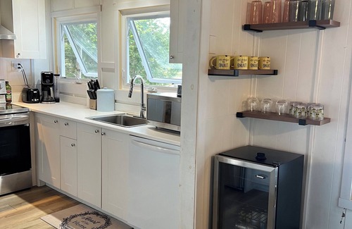 Utterson Cottage | Classic Quaint Muskoka