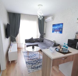 Esenyurt Apartment | Modern 1-Bedroom with Free WiFi and Parking near Park