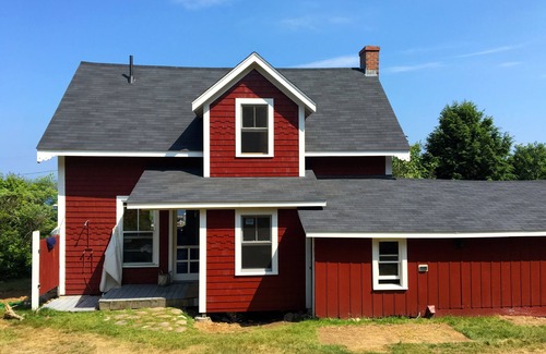 Chebeague Island House | Ideal Maine Island Cottage with Pet-Friendly Amenities